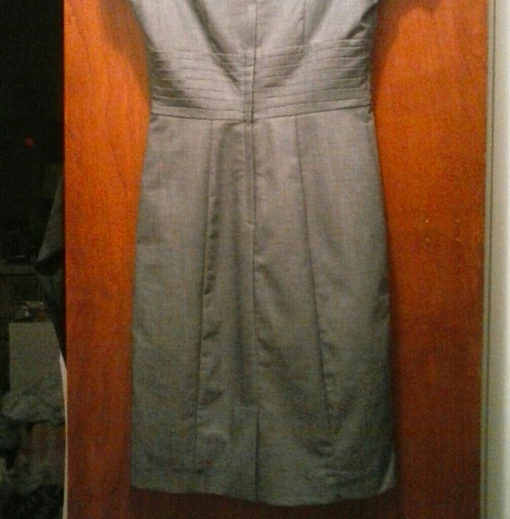 H&M Formal Dress 4 - Picture 5 of 5